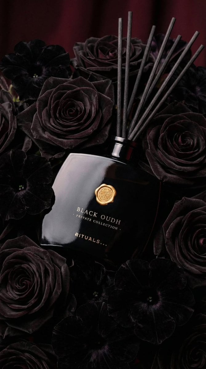 Black Oud Reed Diffuser Luxury Shot (4)